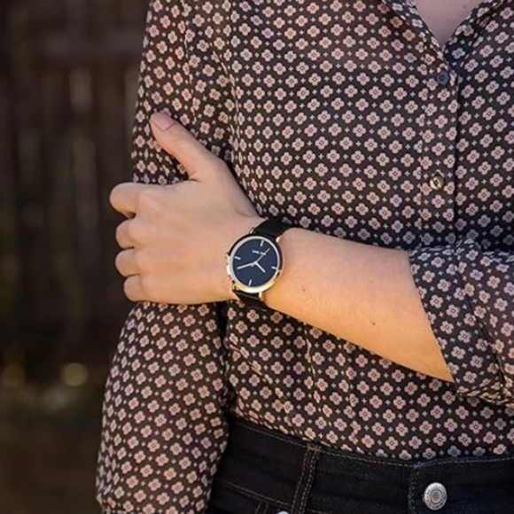 Women's New Strap Watch Gold /Black - Picture 4 of 7